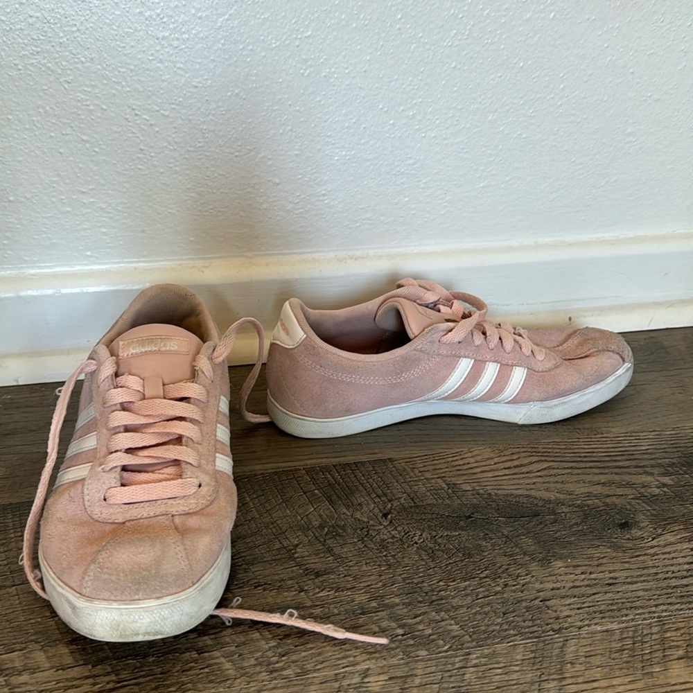 Adidas pink suede sneakers woman’s size 7.5